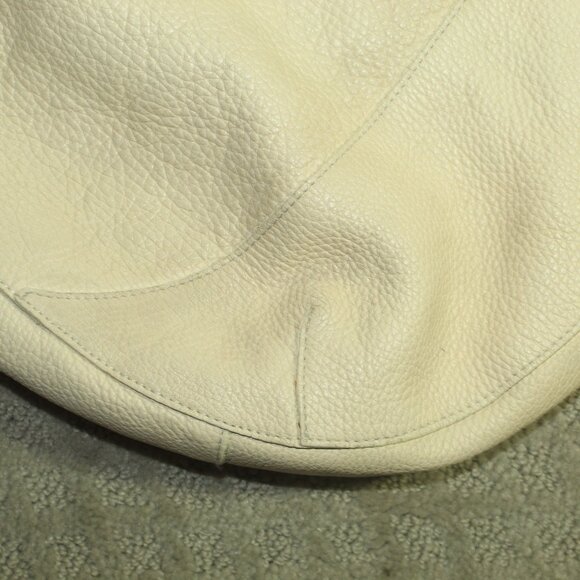 RARE CHIC!!! Furla Beige Pebble Leather Silver-Toned Grommet Shoulder Bag - Picture 9 of 14